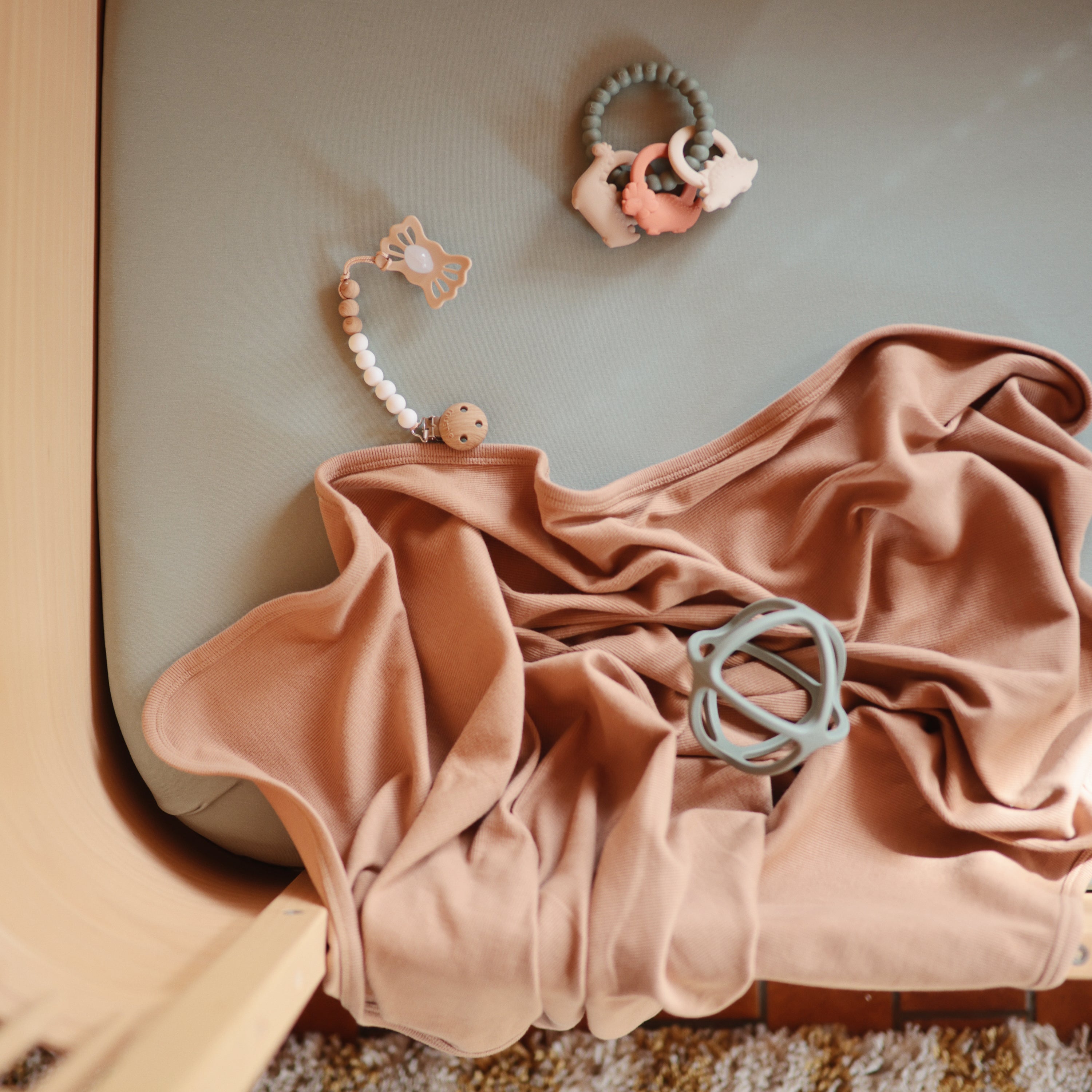 Image of Stretchy Crib Sheet